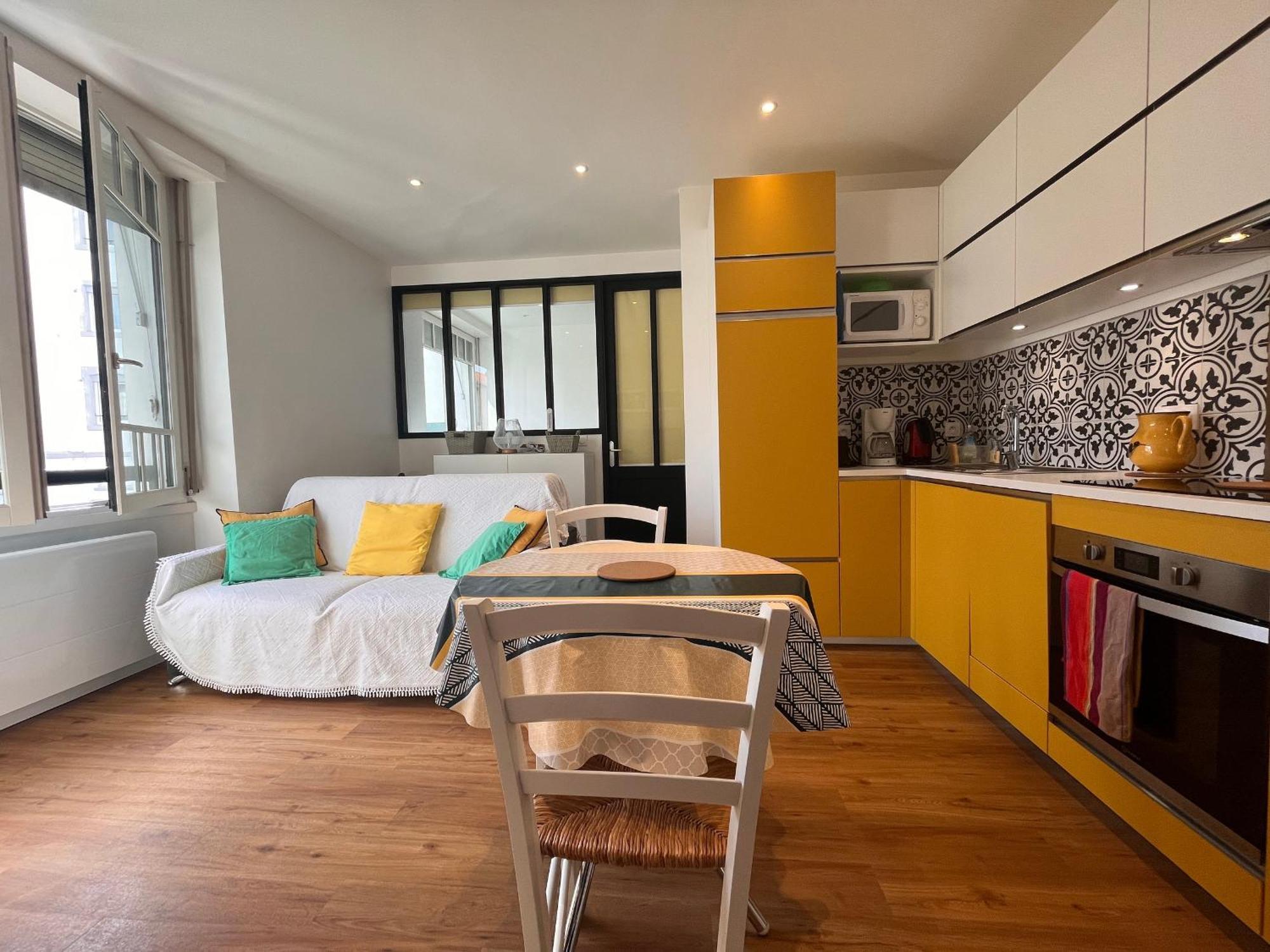 Lumineux 1 Au Coeur De Saint-jean-de-luz, Proche Et Halles - Fr-1-239-890 Apartment Saint-Jean-de-Luz
